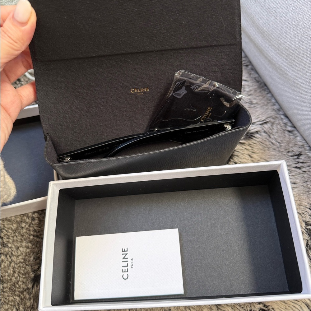 Celine Black Oversized Sunglasses - Picture 4 of 8